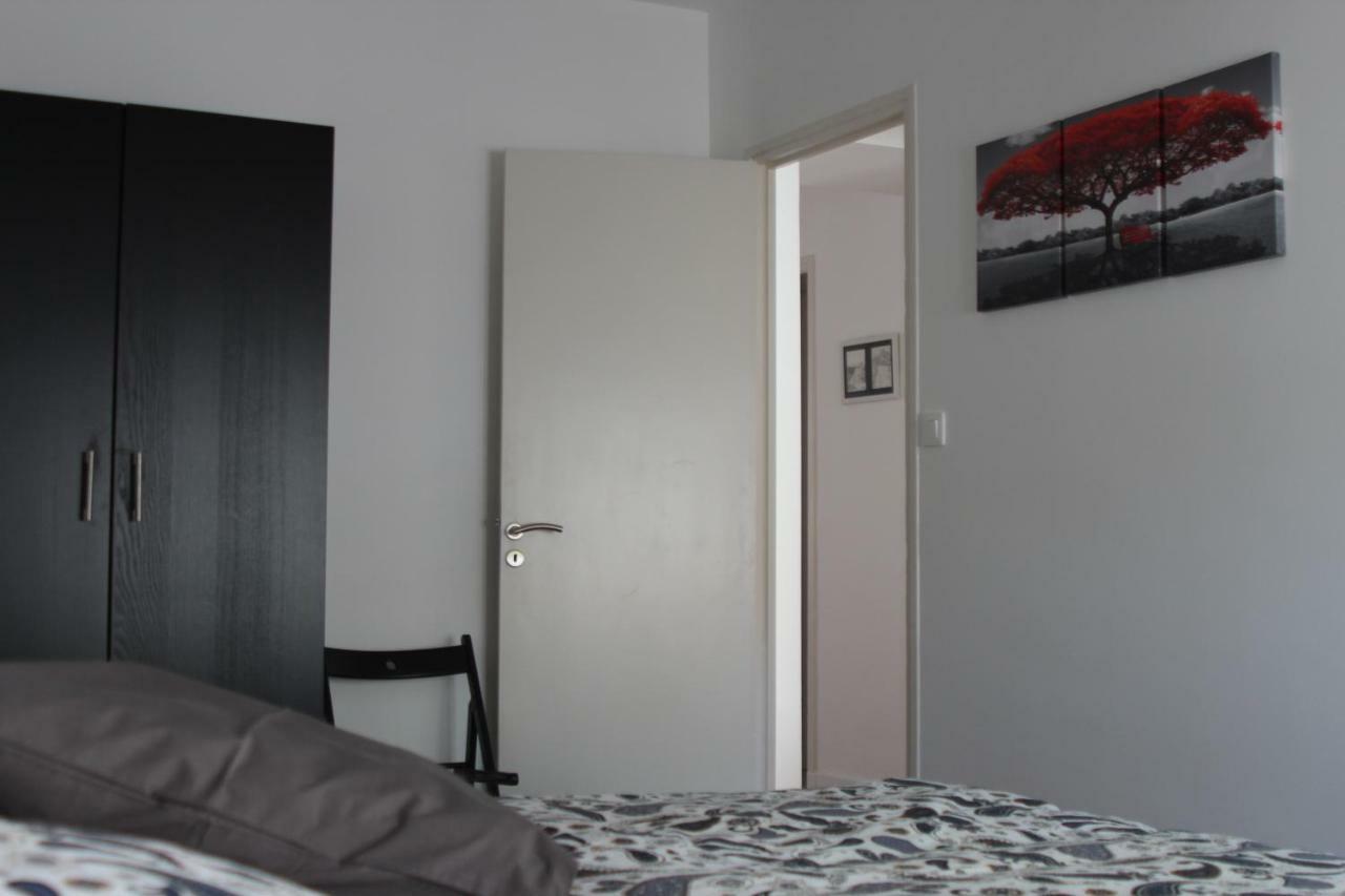 Gite Les 3 Tours 1E Etage Carcassonne Ngoại thất bức ảnh